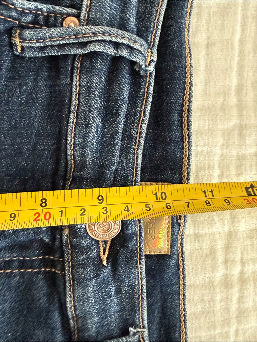 MOTHER Denim The Charmer Fray Short Size 27 - Picture 8 of 9
